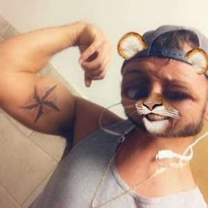 Meet your Posher, Casey